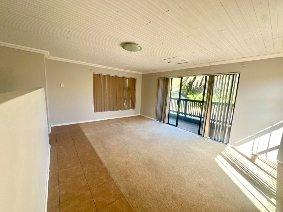 6 Bedroom Property for Sale in Denver Park Western Cape